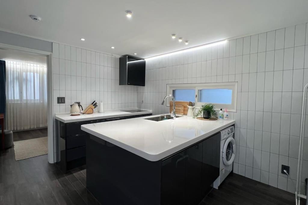 Hongdae 3Bedroom Apartment #14 Сеул Екстериор снимка