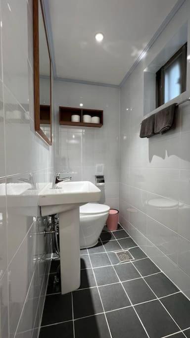 Hongdae 3Bedroom Apartment #14 Сеул Екстериор снимка